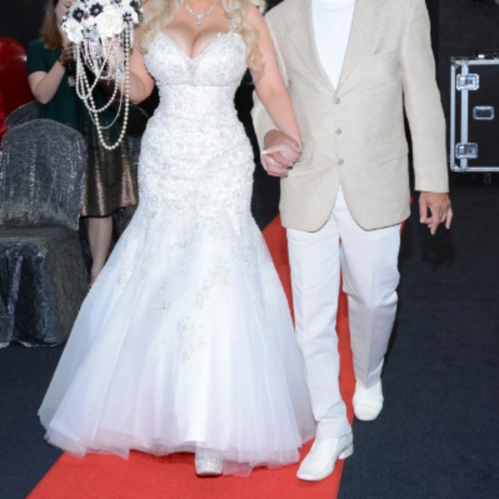 Wedding dress